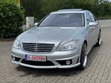 Mercedes-Benz S 63 AMG ACC/KAMERA/H&K/VOLLE HÜTTE - gebrauchte Mercedes-Benz S-Klasse aus dem Jahr 2009