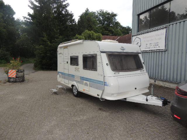 Hobby 400 De Luxe - WC - Markise - Festbett- 1350 Kg