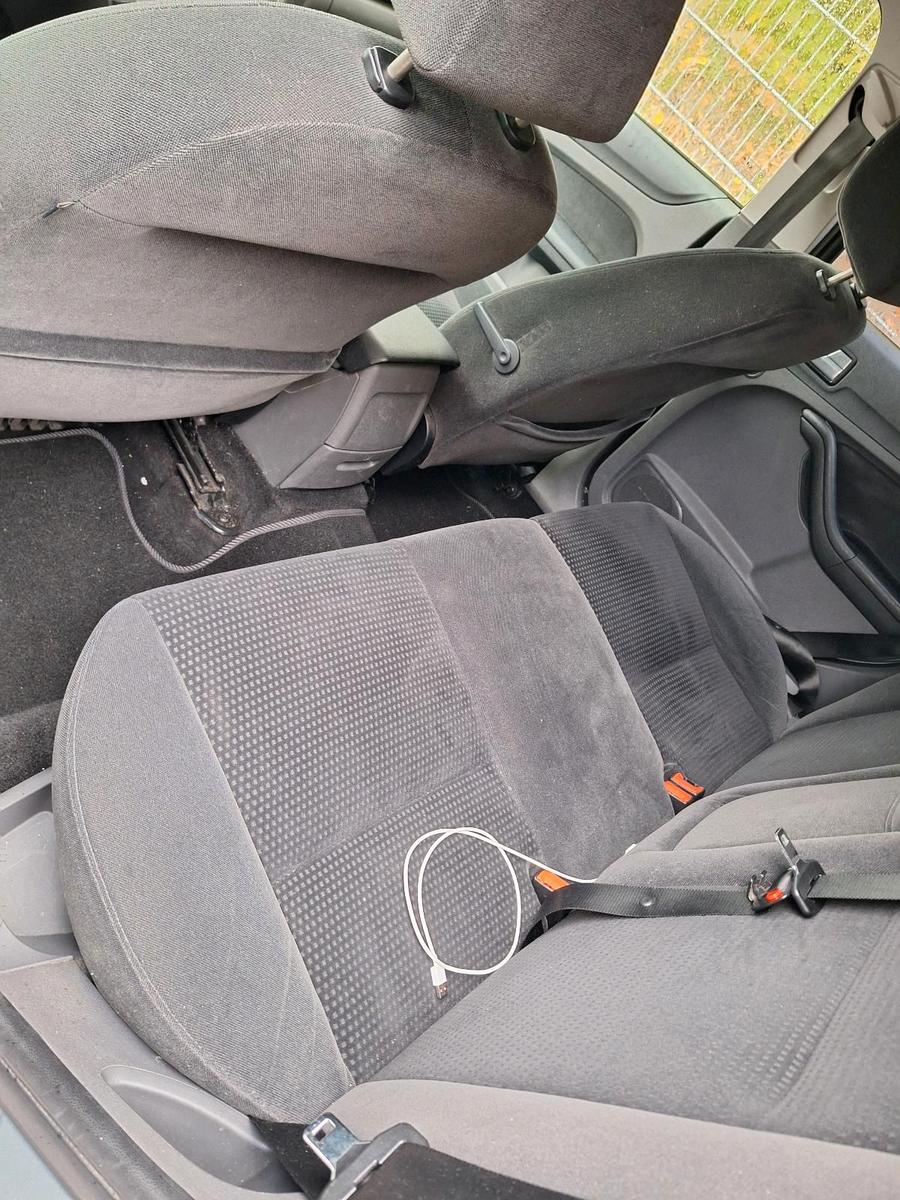 Ford Focus 2005 — photo 9