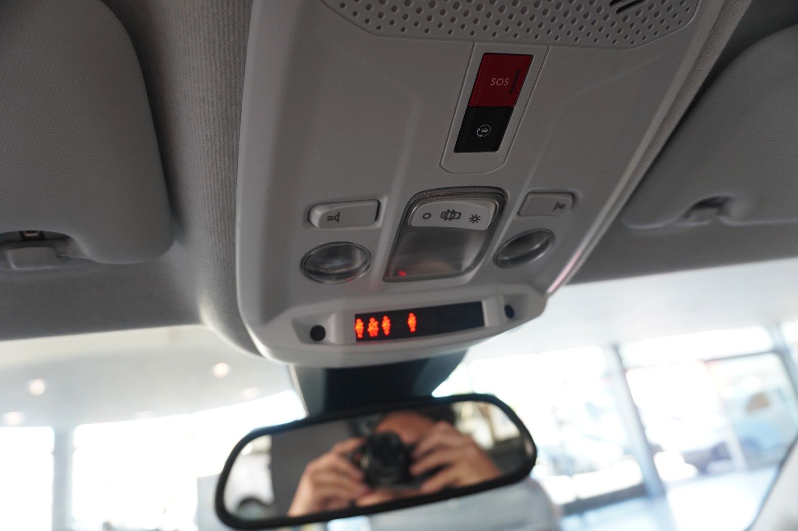 Fahrzeugabbildung Opel Mokka-e ELEGANCE 3-PHASIG NAVI/LED/KAMERA/DAB+