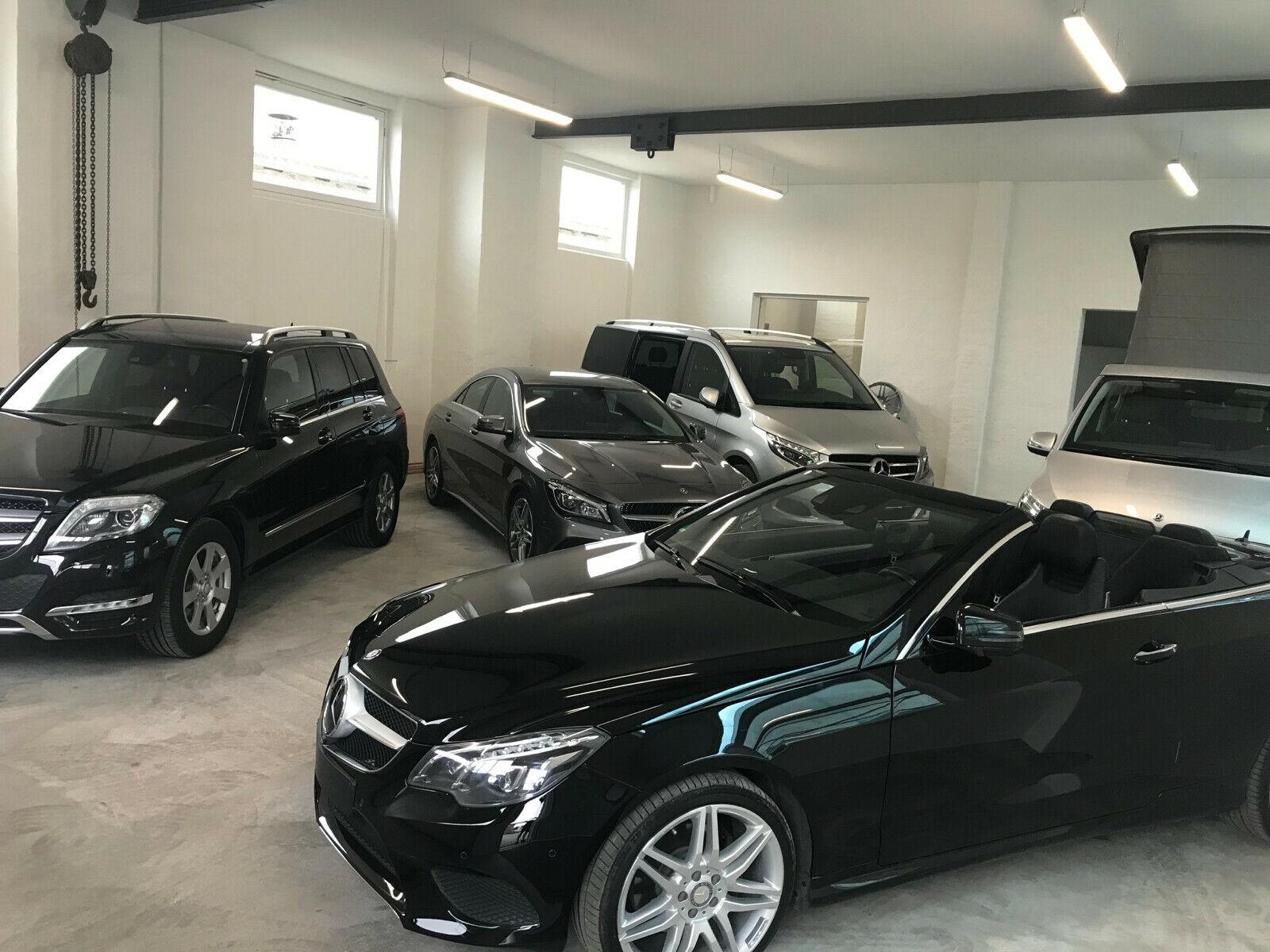 showroom-image-top