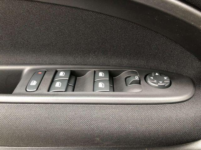 Fiat 600e Red 54 kWh PDC LED Klimaautomatik