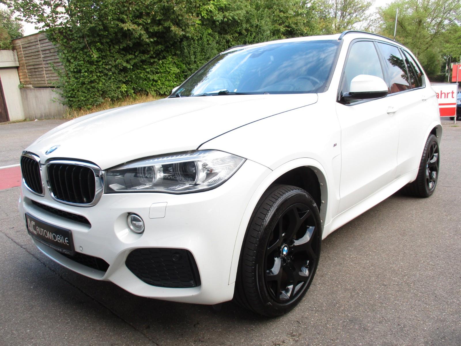 BMW X5 xDrive 40 d M-PACKET - PANO - AHK - HEADUP -