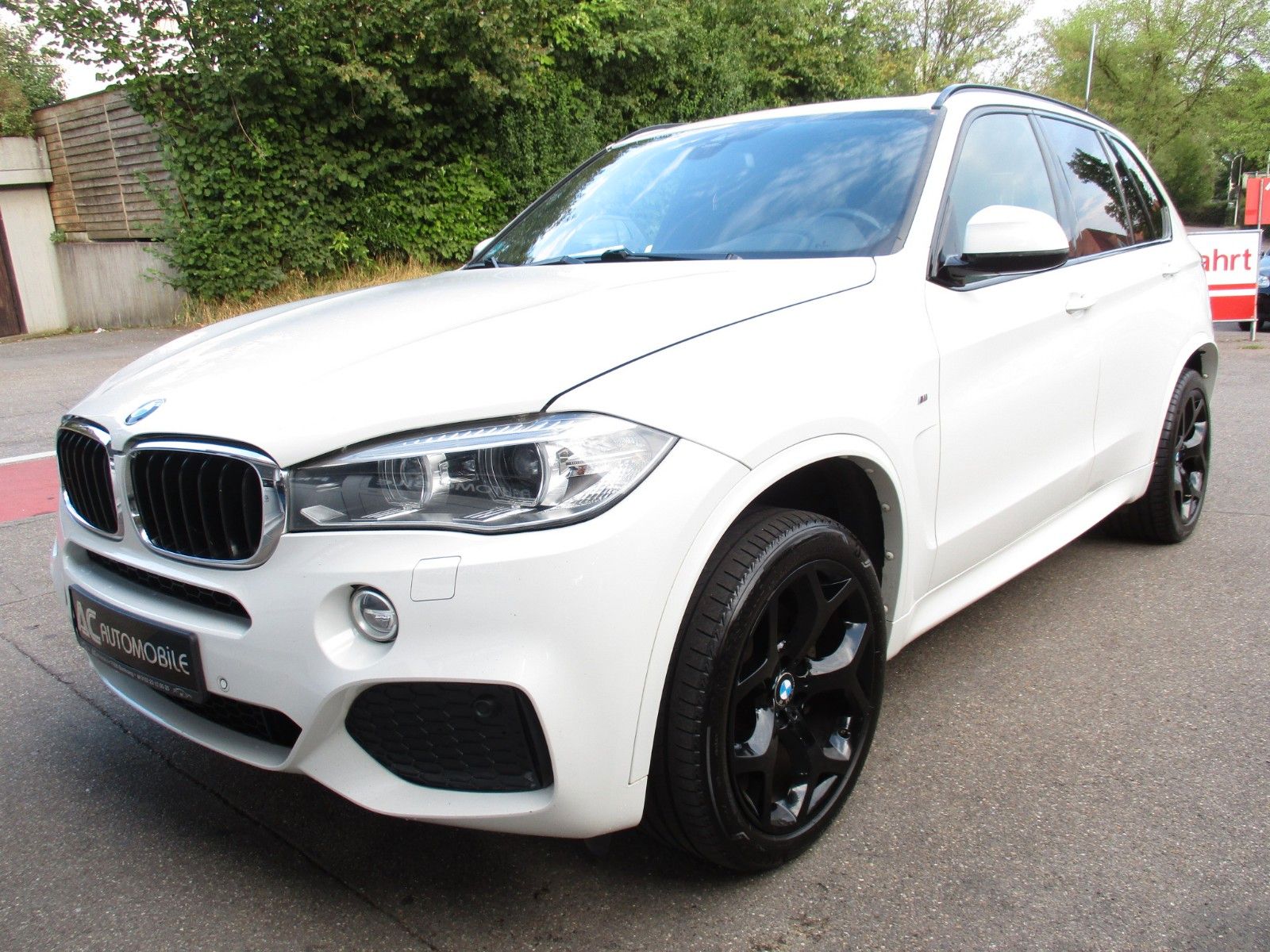 BMW BMW X5 xDrive 40 d M-PACKET - PANO - AHK - HEADUP 