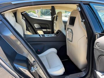 صورة مصغرة 13 لـ 2013 Aston Martin RAPIDE