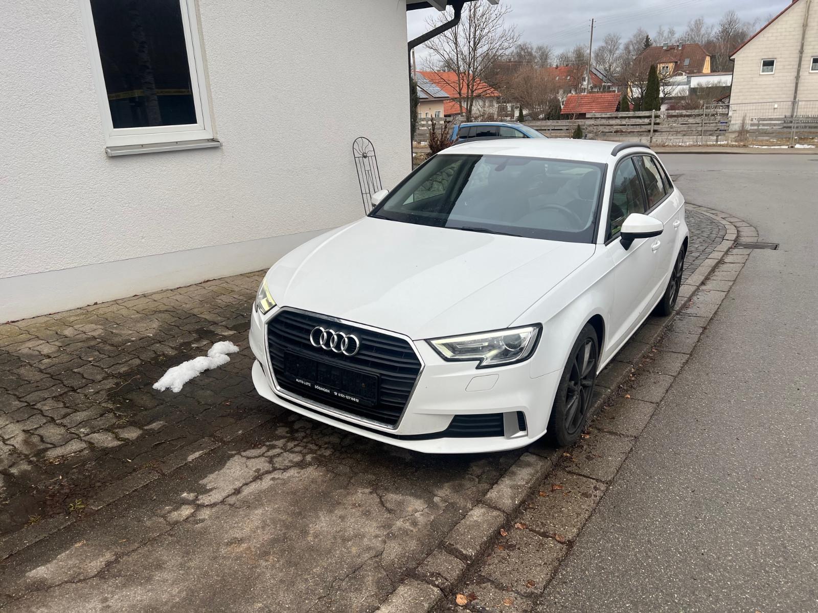 Audi A3 Sportback 30 TFSI sport NAVI SITZHEIZUNG