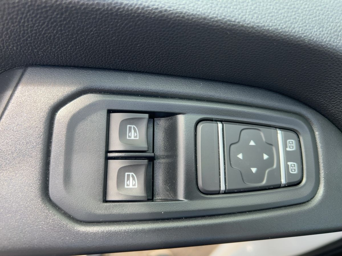 Fahrzeugabbildung Renault Trafic Lkw L1H1 2,8t dCi 130 Kamera GJR EasyLink