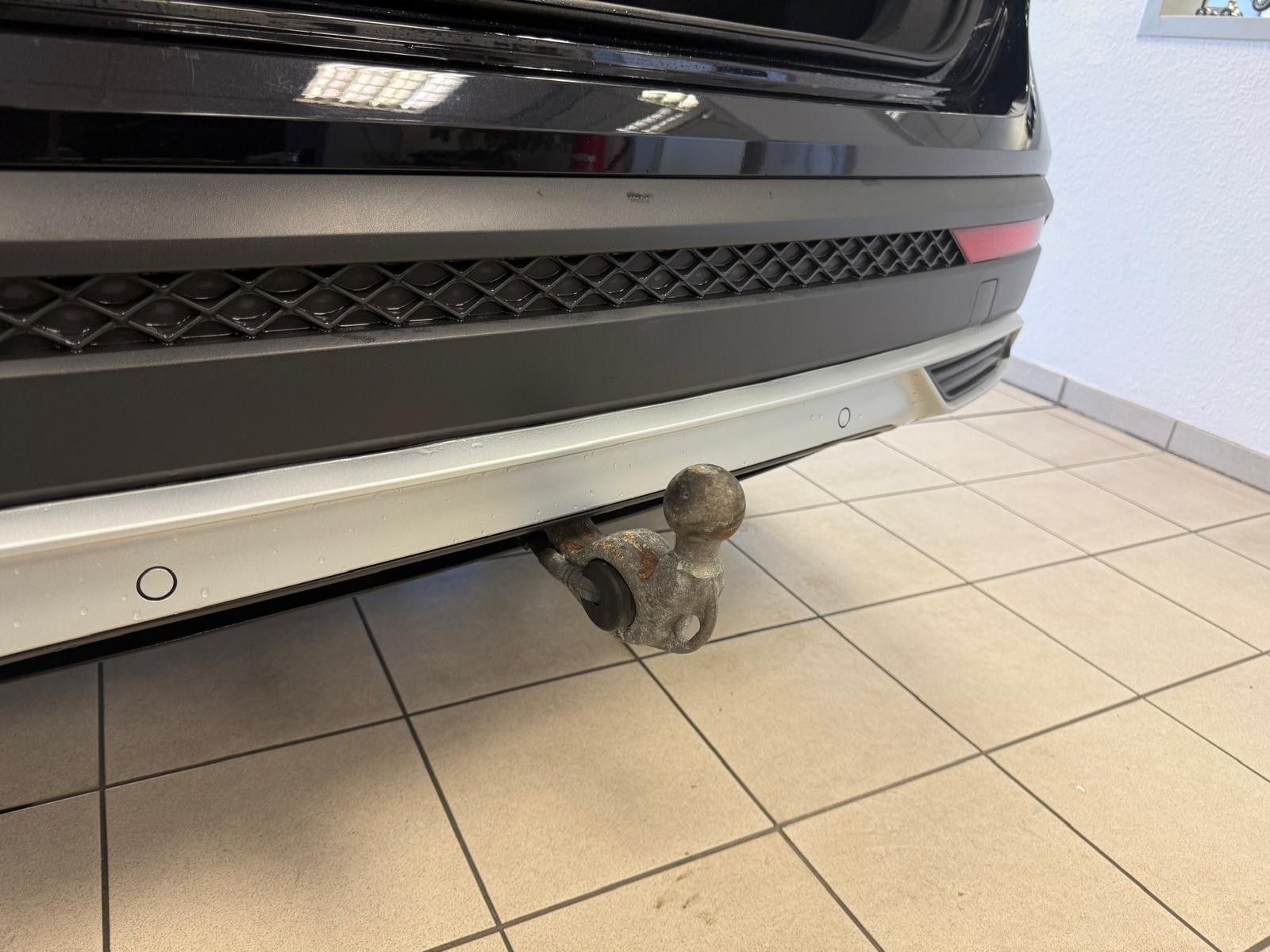 Fahrzeugabbildung SEAT Tarraco Xcellence/ PANORAMA/LEDER/AHK