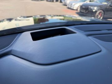 Audi Q8 - 12