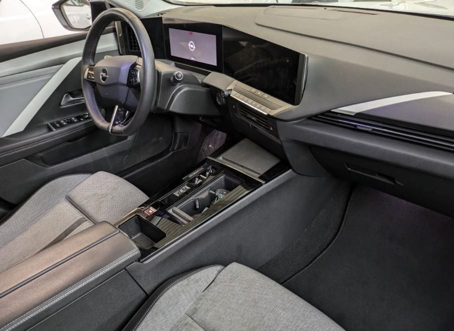 Fahrzeugabbildung Opel Astra L Lim. 1.2T ELEGANCE NAVI/LED/VIRTU./SPORT