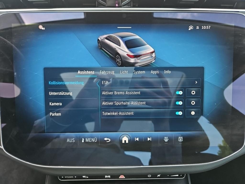 Fahrzeugabbildung Mercedes-Benz E 200 Avantg. Pano Navi Totwi. LED Winterpaket
