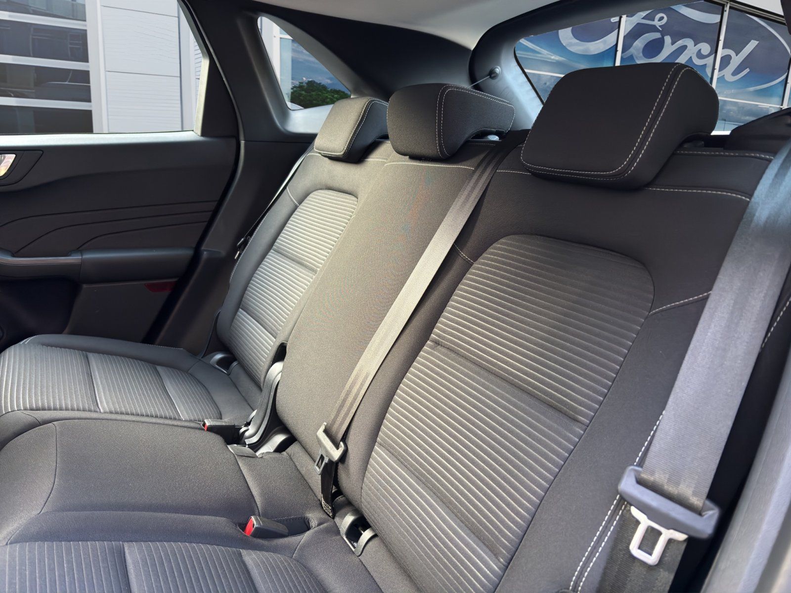 Fahrzeugabbildung Ford Kuga Plug-In Hybrid Titanium