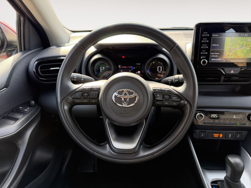 Fahrzeugabbildung Toyota Yaris Hybrid 1.5 VVT-i Team Deutschland