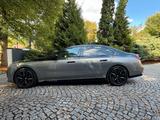BMW M760e xDrive - Voll - Indiv. TwoTone - 198k LP - schwarze BMW M760
