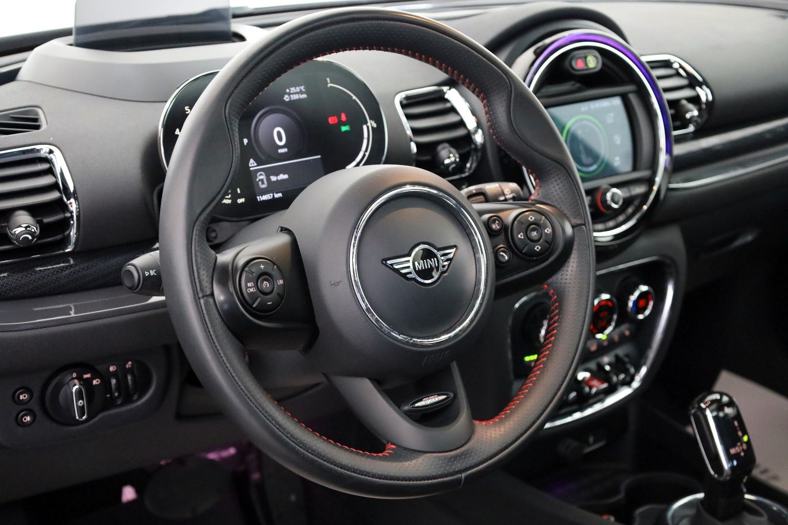 Fahrzeugabbildung MINI Clubman SD Cooper All4 Navi,LED,PanDach,Harman/K