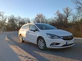 Opel 1.6  SPORTS K. TOURER NAVI EDITION 9950 VB - Opel Astra mit Diesel-Antrieb: Kombi, 1.9