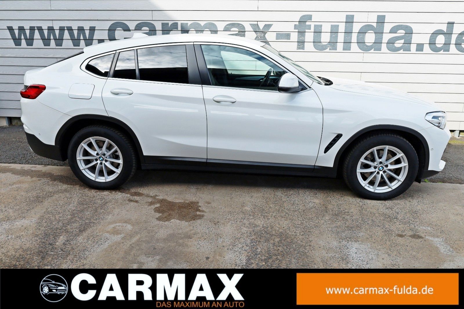 Fahrzeugabbildung BMW X4 xDrive 20 i Advantage,Leder,Navi,Kamera,LED