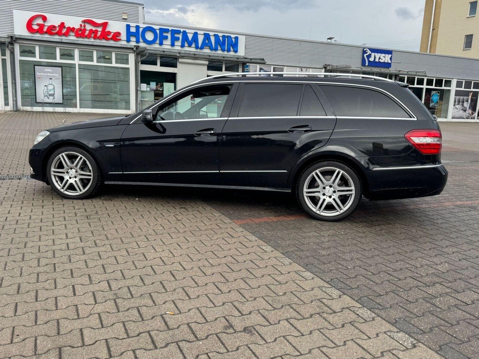 Mercedes-Benz E350 2010 — interior