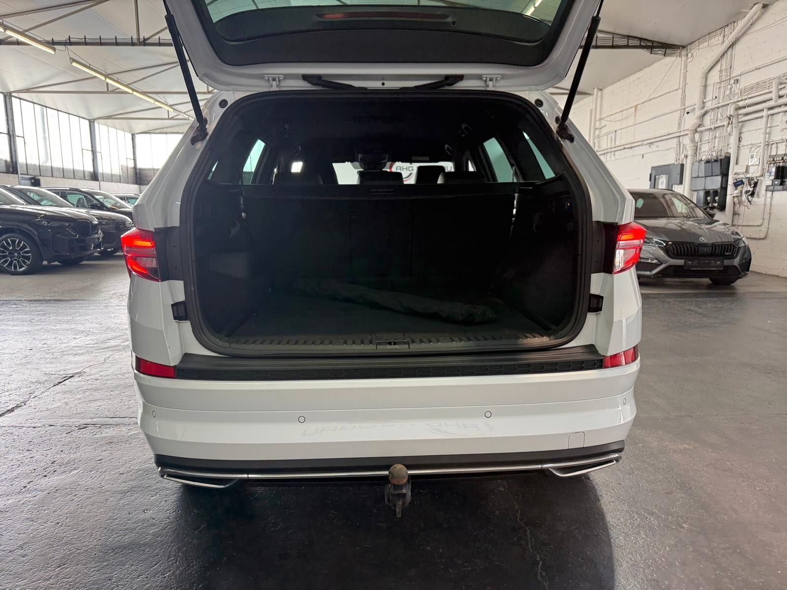 Skoda Kodiaq Sportline 4x4/AHK/NAVI/LED/Family foto 12