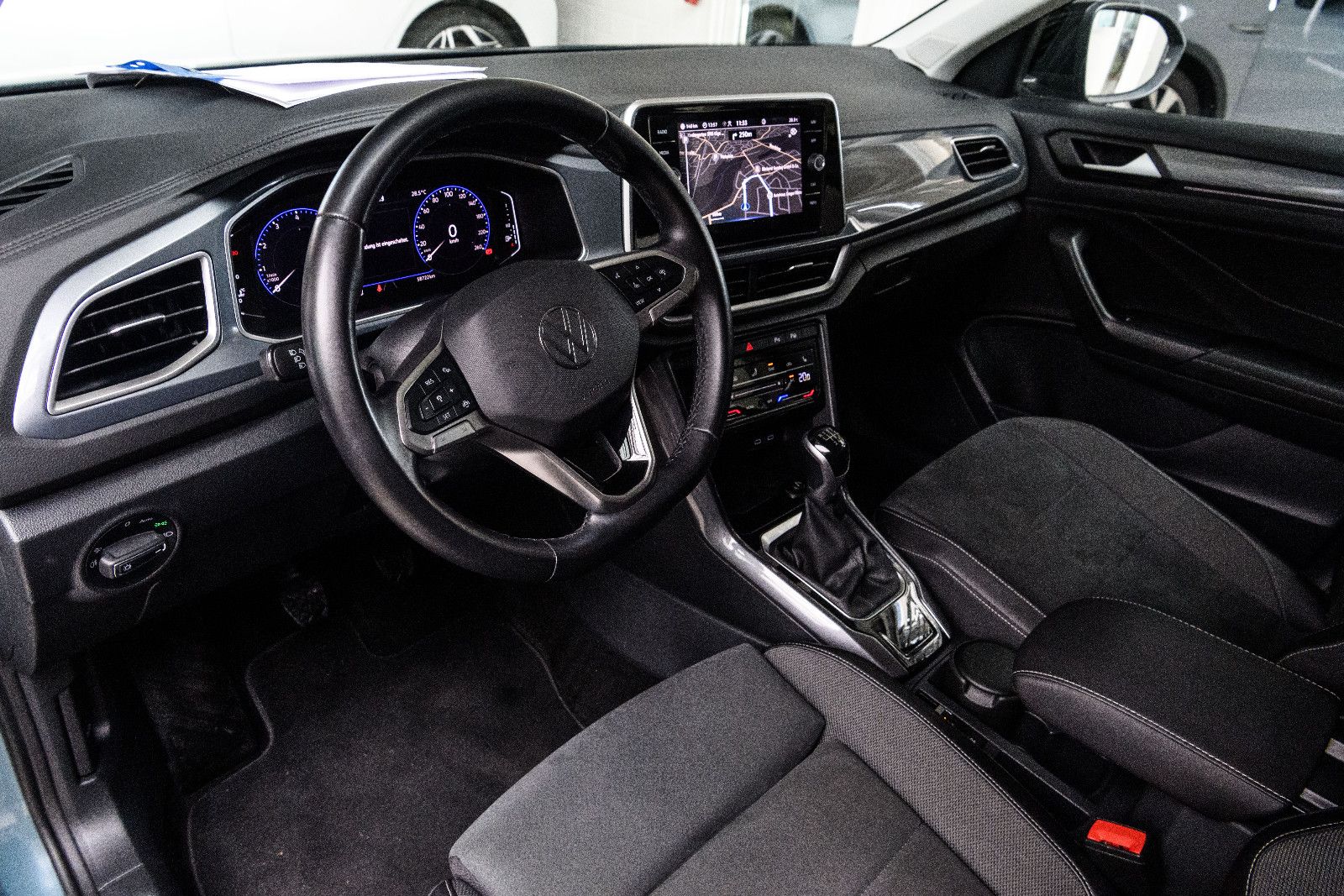 Fahrzeugabbildung Volkswagen T-Roc Style+Navi+We Connect+LED-Plus+ACC+