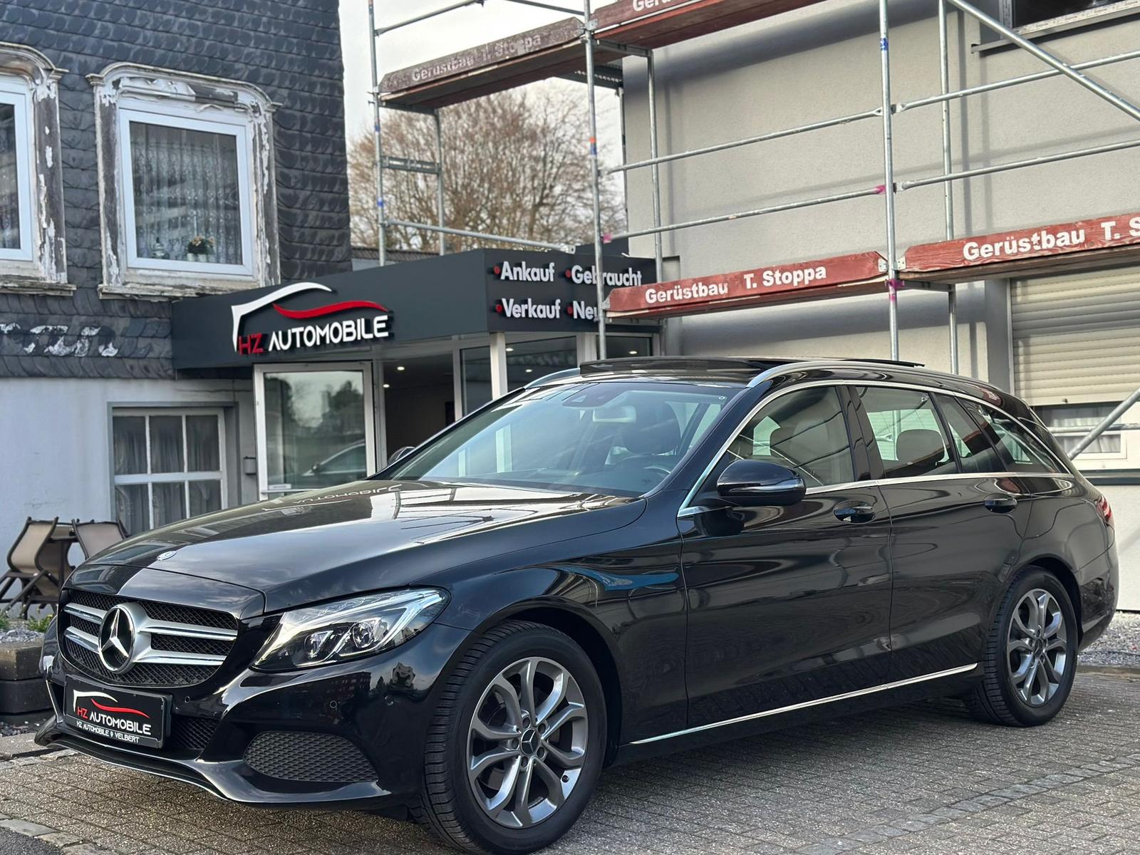Mercedes-Benz C 180 T CGI *PANO*SPUR.*AHK*NAVI*TEMP*SHZ*LMF