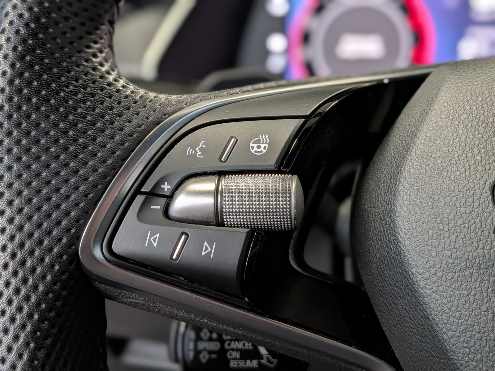 Fahrzeugabbildung SKODA Octavia 2.0 TDI DSG Sportline Matrix 5J-Garantie