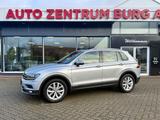 Volkswagen Tiguan Highline 4Motion Automatik LED  PANO HUD - : Silber, Schiebedach, Geländewagen