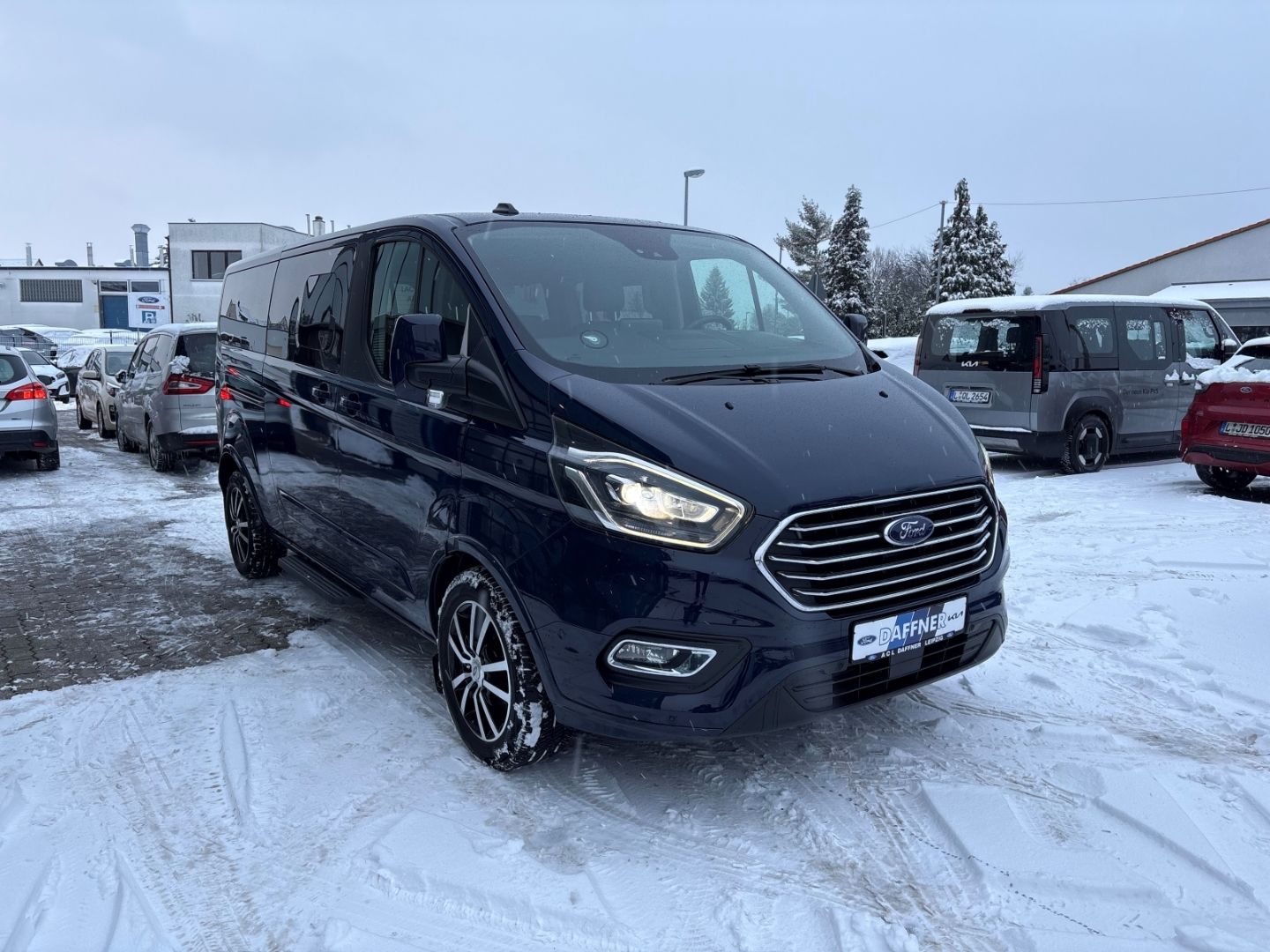 Fahrzeugabbildung Ford Tourneo Custom Kombi 320 L2 Titanium X TotWinkAs