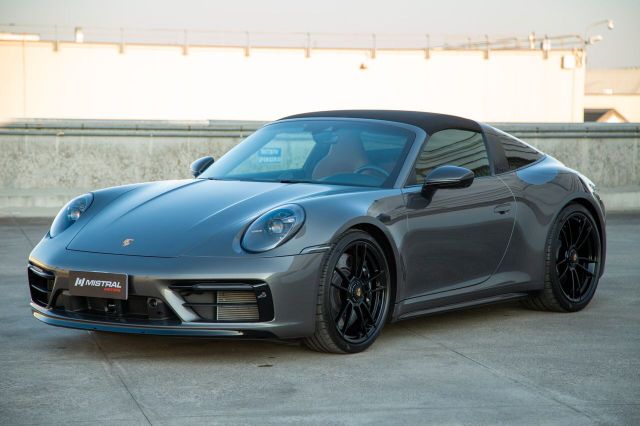 Porsche 992 Targa 4 GTS Exclusive Manufaktur Ful