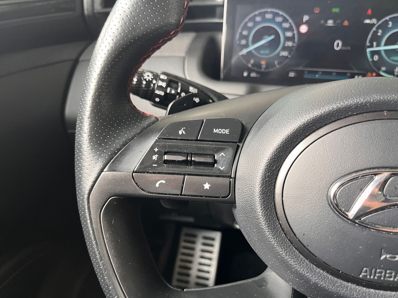 Fahrzeugabbildung Hyundai TUCSON N Line Mild-Hybrid 4WD LED NAV SHZ 19"