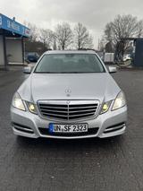 Mercedes-Benz E 300 CDI BlueEFFICIENCY AVANTGARDE - gebrauchte Mercedes-Benz E 300 aus dem Jahr 2010