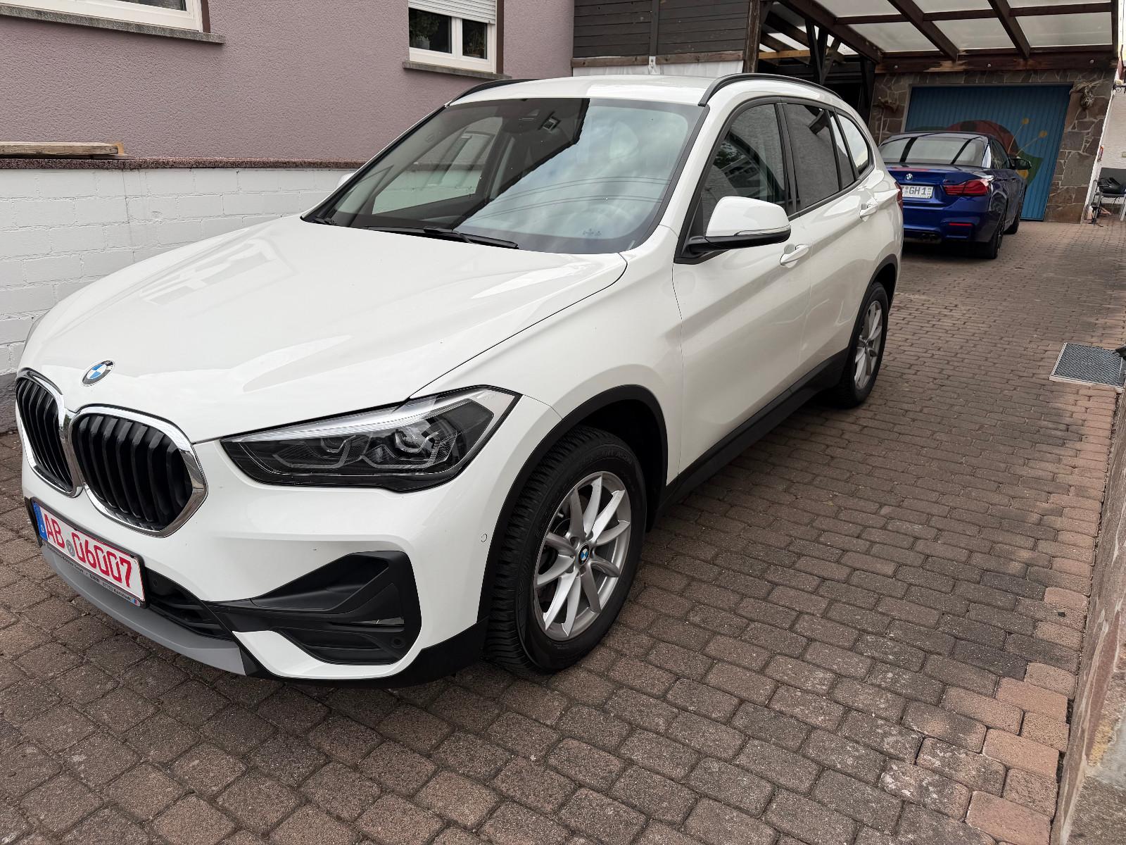 BMW X1 sDrive 18 i Aut,Navi,LED,AHK,17 ALU