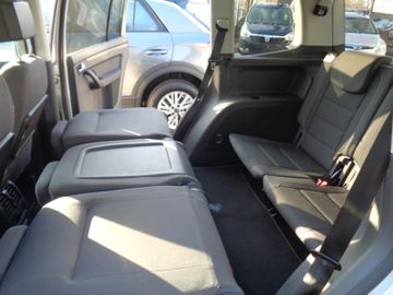 Bild 7 VW Touran Comfortline 1.4 140PS PDC NAVI SHZ BT TEM