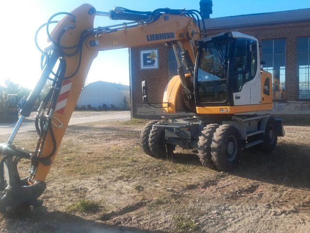 Liebherr A916 Compact 