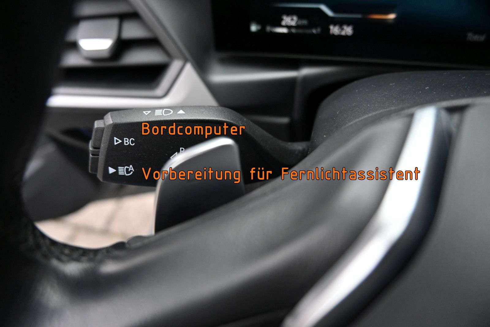 Fahrzeugabbildung BMW 330d xDrive °HEAD-UP°PRIVACY°STANDHEIZUNG°8FACH