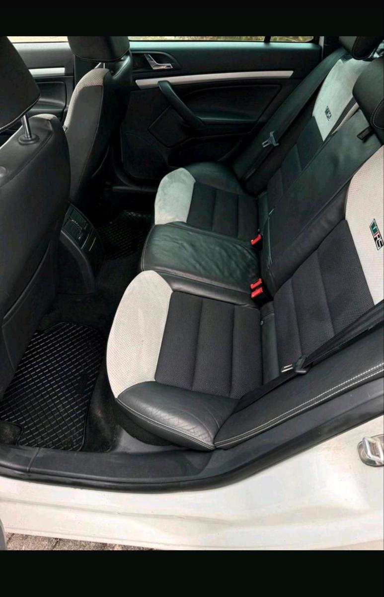 Skoda Octavia 2011 — photo 8