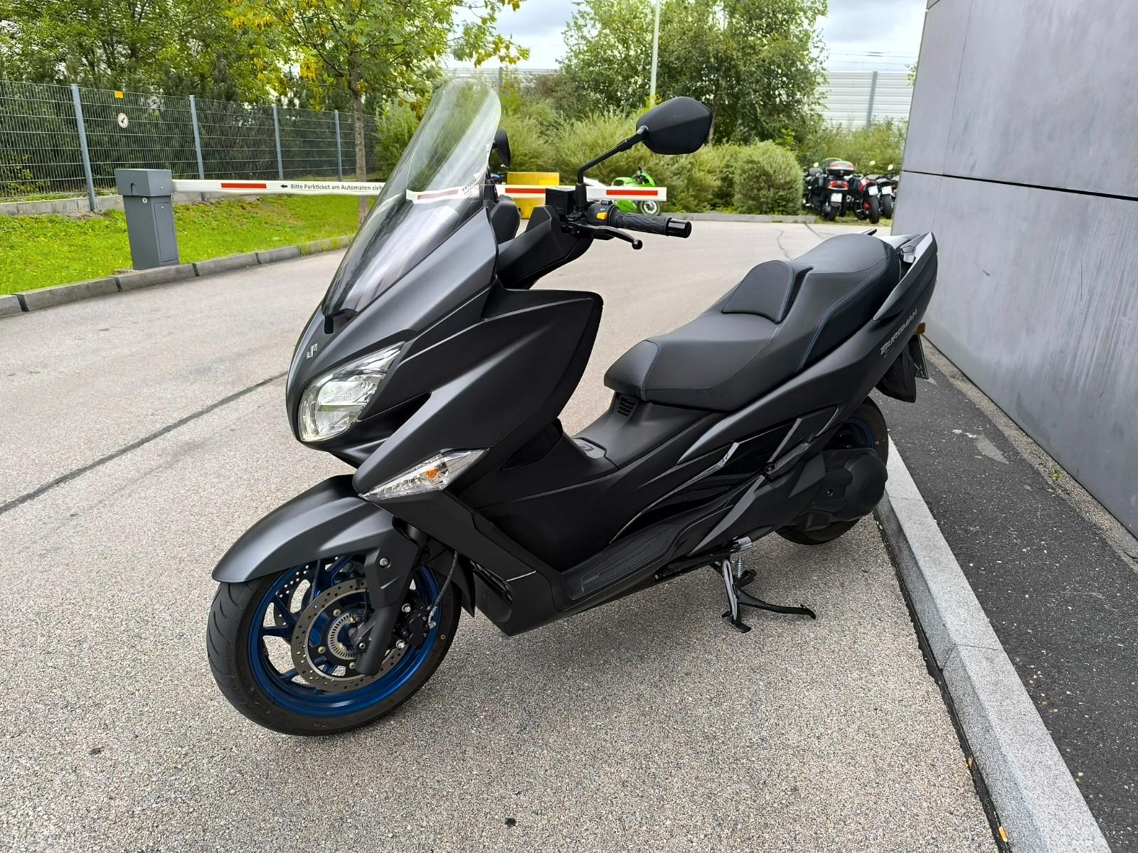 Suzuki AN 400 Burgman AM5