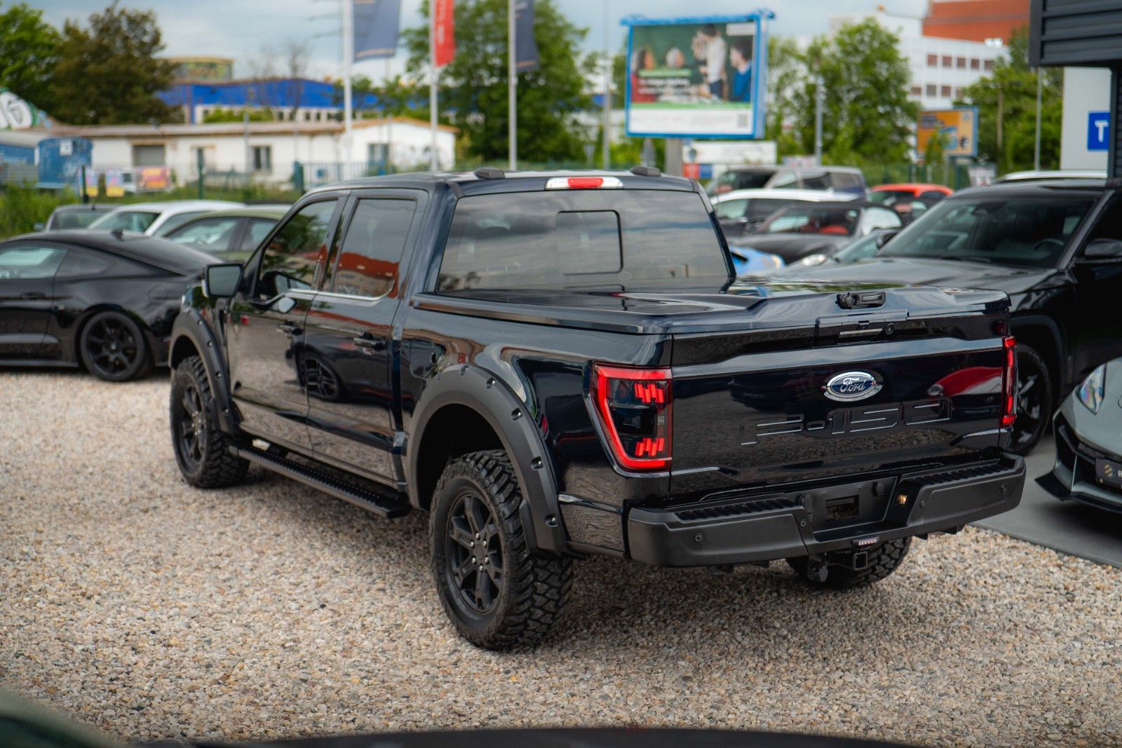 Fahrzeugabbildung Ford F150 5.0 V8 4x4 LARIAT RAPTOR SupCrew *LED*B&O*
