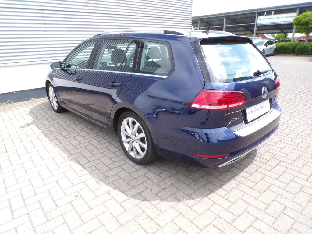 Fahrzeugabbildung Volkswagen Golf VII Variant 1.5 TSI Highline BlueMotion