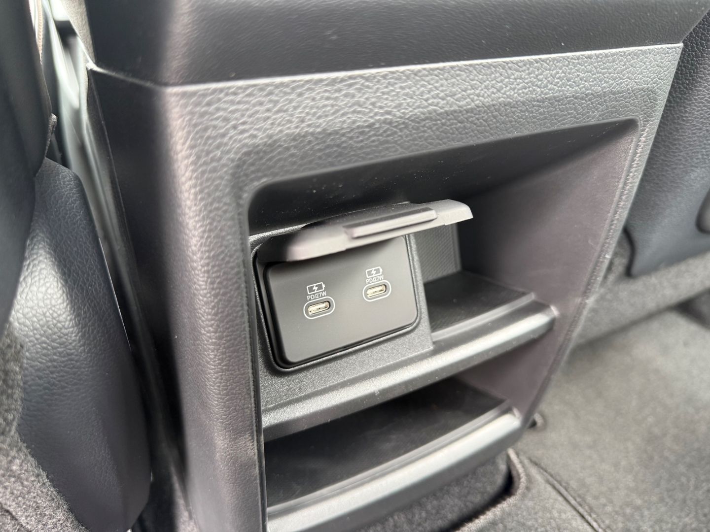 Fahrzeugabbildung KGM Musso EV Core 4x4 Wärmepumpe+Leder