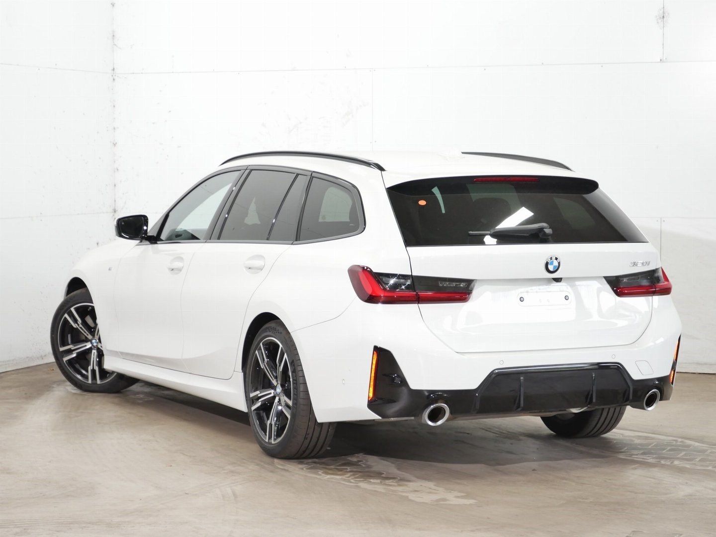 BMW 320i Touring M Paket Anhängerk. HiFi 360° Kamera foto 5