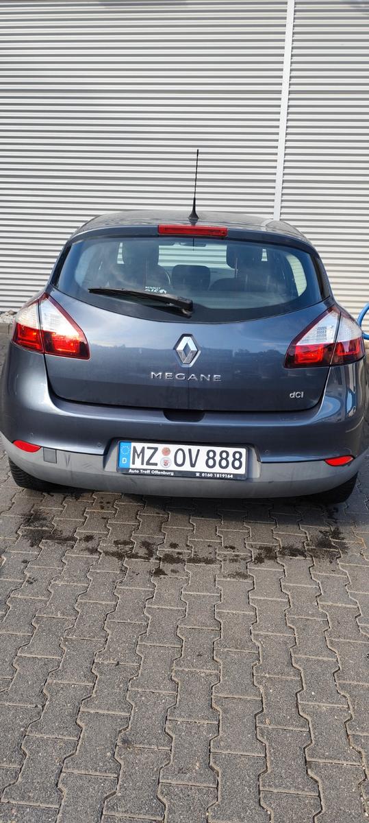Renault Megane 2015 — photo 5
