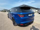 Land Rover Range Rover Sport 5.0 V8 SVR - Land Rover Range Rover Sport SVR mit Benzin-Antrieb