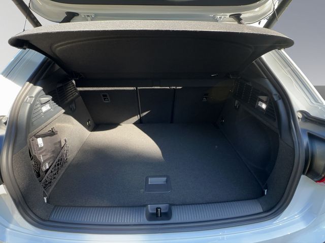 Q2 S line 35 TFSI 110150 kWPS S tronic