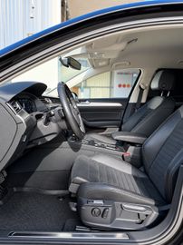 Volkswagen Passat Variant - 11