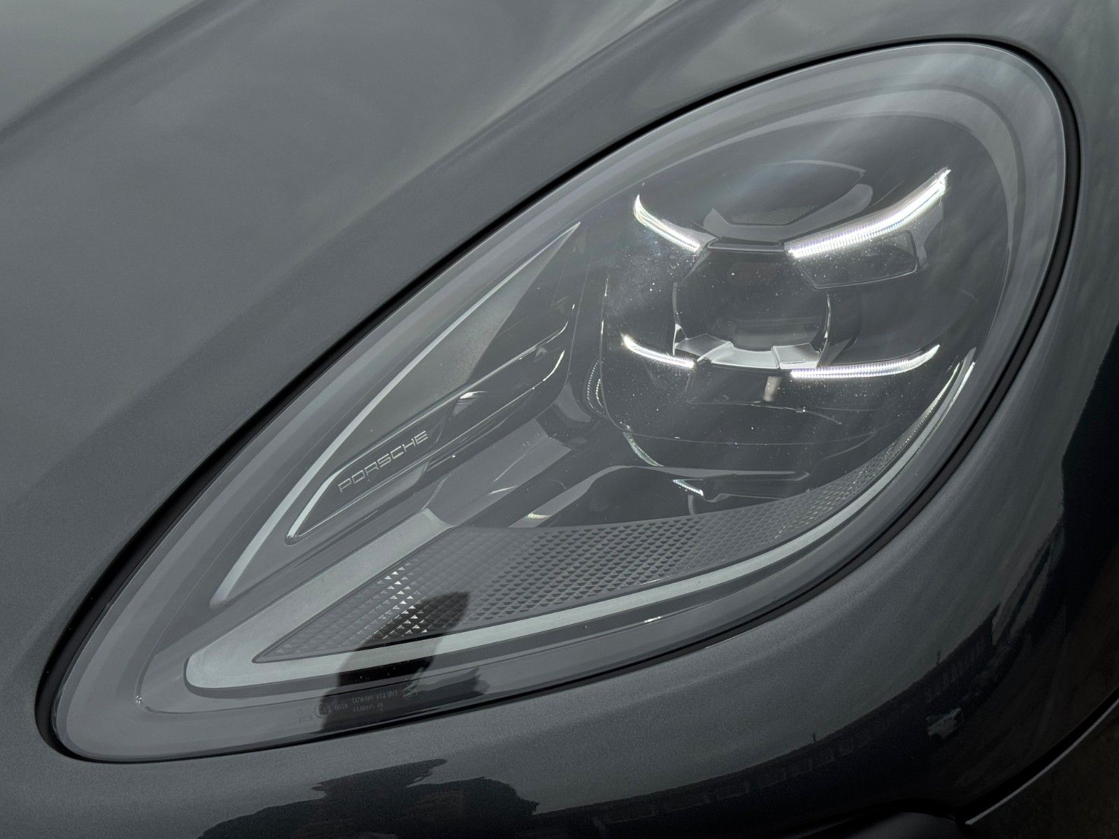 Fahrzeugabbildung Porsche Macan GTS PASM Chrono Carbon Pano Bose Std-HZG