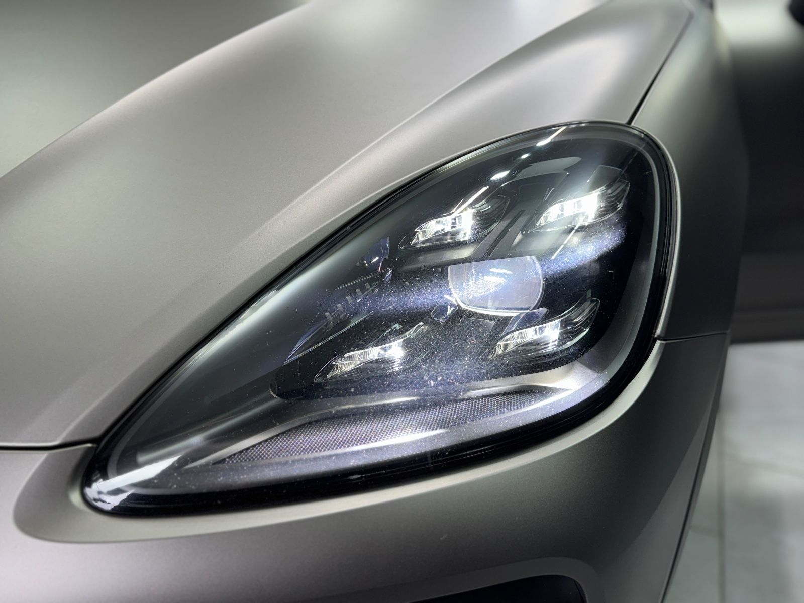 Fahrzeugabbildung Porsche Cayenne S|FACELIFT|PANO|18-WEGE|BOSE|MATRIX|