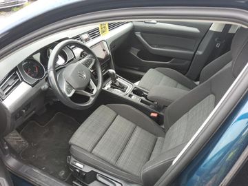 Volkswagen Passat Variant - 8
