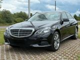 Mercedes-Benz E 200 CGI TÜV/INSPEKTION JÄHRLICHER SERVICE - Mercedes-Benz 200 mit Benzin-Antrieb: C