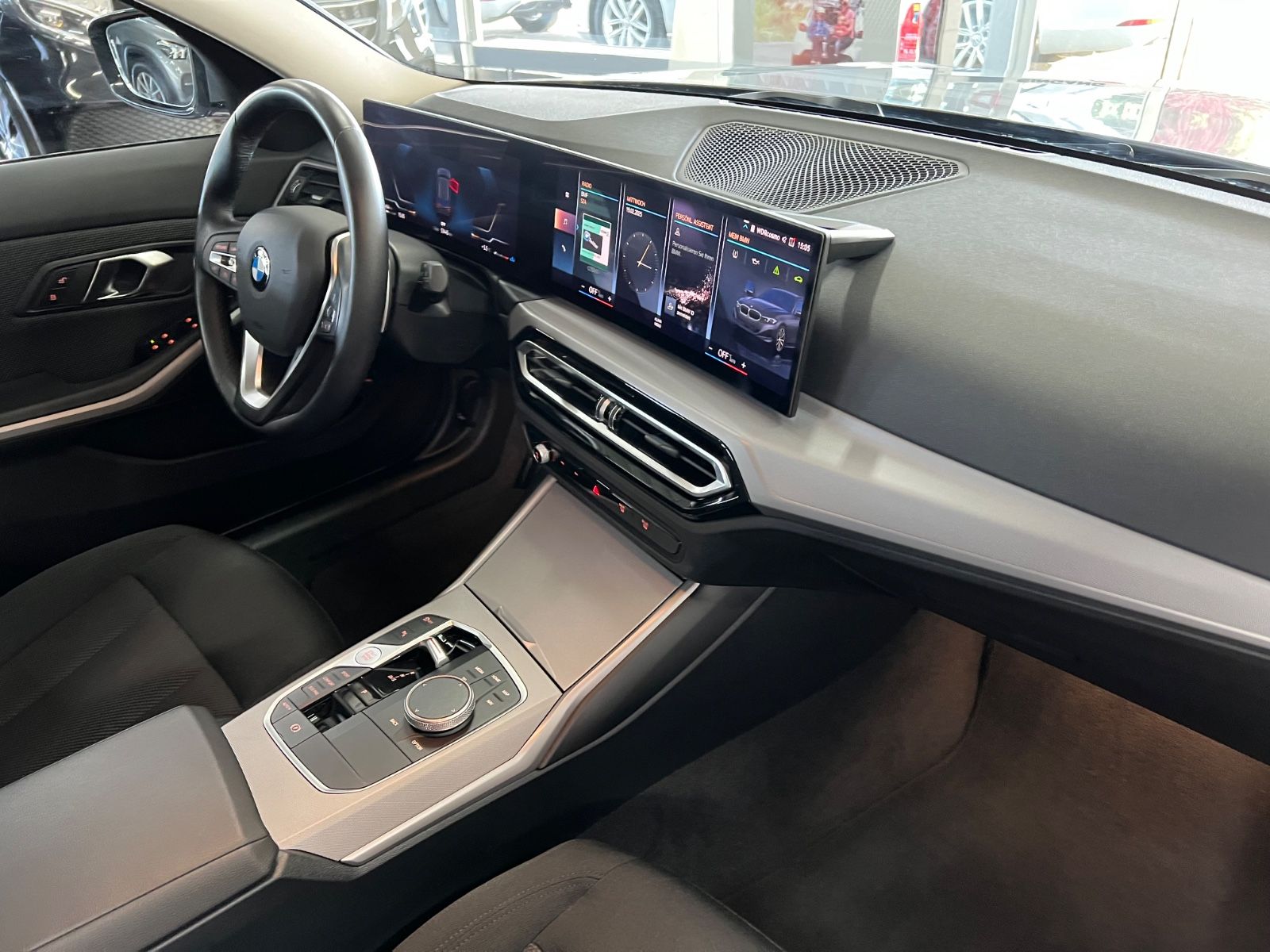BMW 318 d Touring Driving Assistant+Curved+FACE foto 19